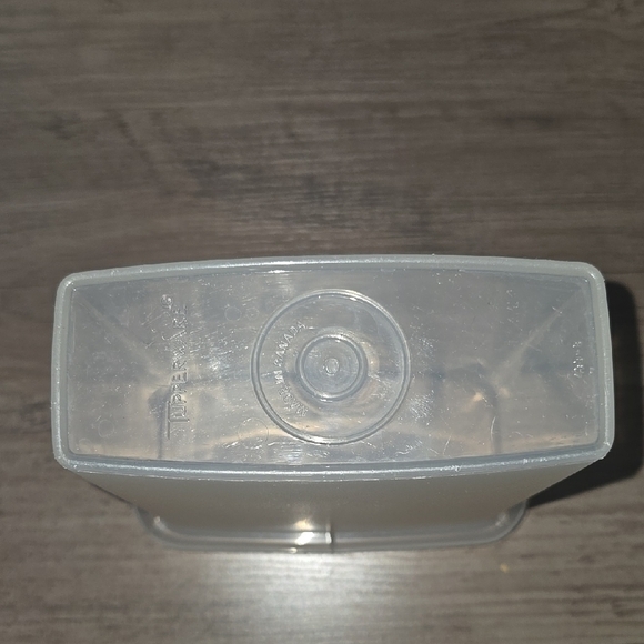 Tupperware mini Store N' Pour 499, 509 and 510 Red and clear - Picture 10 of 10